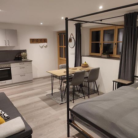 Schoberkurve Apartment เราบลิง ภายนอก รูปภาพ