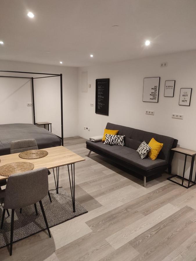 Schoberkurve Apartment เราบลิง ภายนอก รูปภาพ