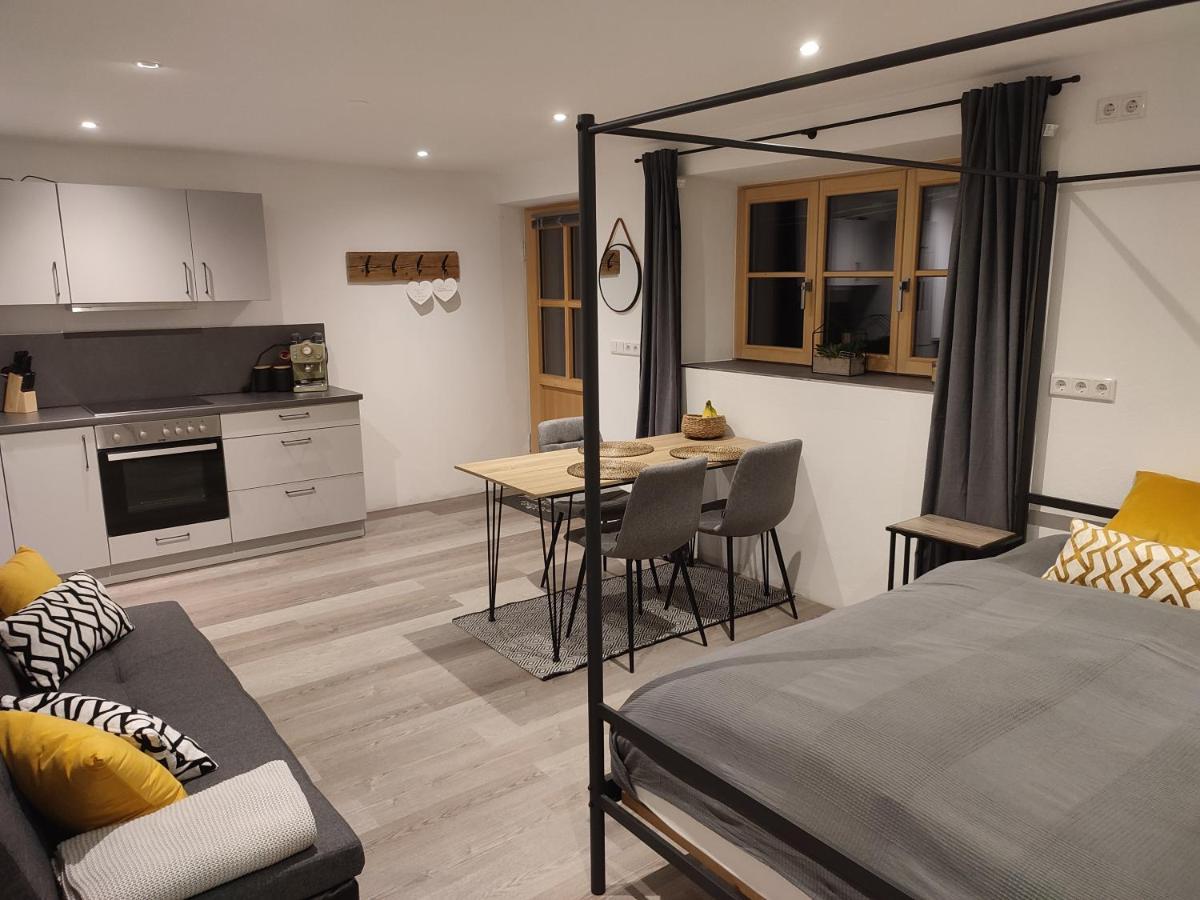 Schoberkurve Apartment เราบลิง ภายนอก รูปภาพ